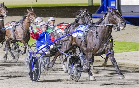 Victoria Cup Night to exceed turnover record .